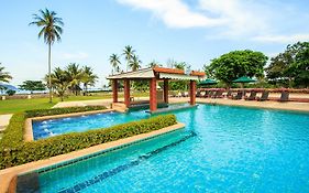 Novotel Chumphon Beach Resort And Golf Chumphon Thailand